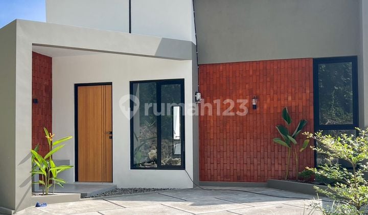 TERBAIK RUMAH CANTIK KEKINIAN 600 JUTAAN DI JOGJA