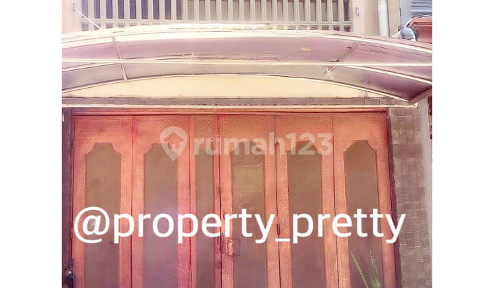 Rumah 2lantai Pinggir Jalan Raya Dekat Stasiun Krl.dekat Pusat Perbelanjaan .dekat Akses Tol.dekat Mesjid.dekat Terminal