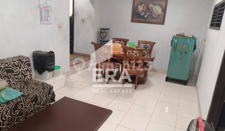 Rumah 1 Lantai di Makasar Jakarta Timur .Siap Huni .Akses Motor.bebas Banjir.carport Muat 2 Motor.lokasi Strategis