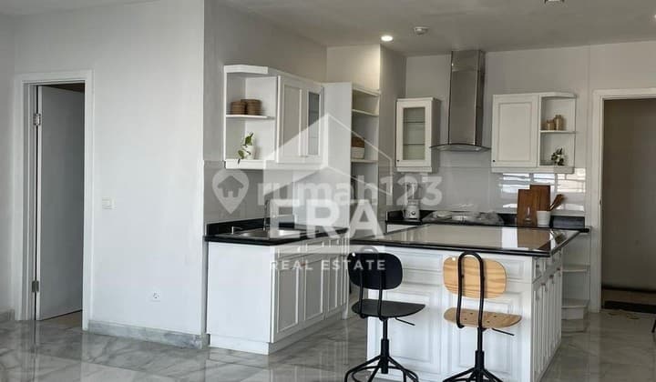 Palladian Park Tower A 26th floor apartment for rent, fully furnished, excellent condition, neat, well-maintained.