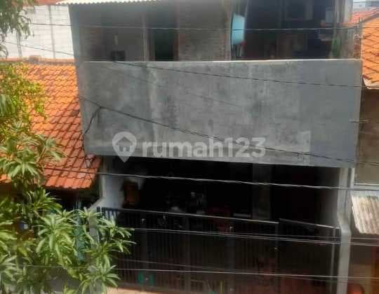 JUAL CEPAT !!! RUMAH 2 LANTAI JOGLO RAYA JAKARTA BARAT, BEBAS BANJIR, DISKON DRASTIS