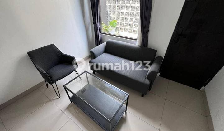 Rumah Santai Dengan View Perkebunan di Sariwangi