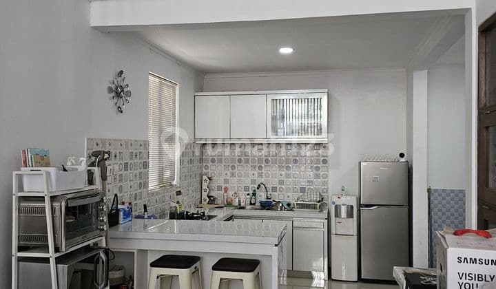 Selling a Beautiful House Near Telkom University and Close to Buahbatu Toll Access in Bandung. Let Me Help You Negotiate.