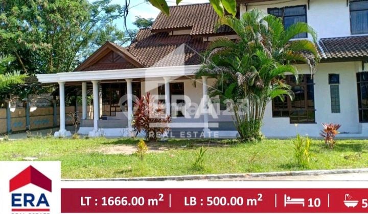 Rumah 1 Lantai Siap Huni dan Terawat, Cocok untuk Kantor / Mess Karyawan dengan Halaman Parkir bisa Muat Sampai 20 Mobil