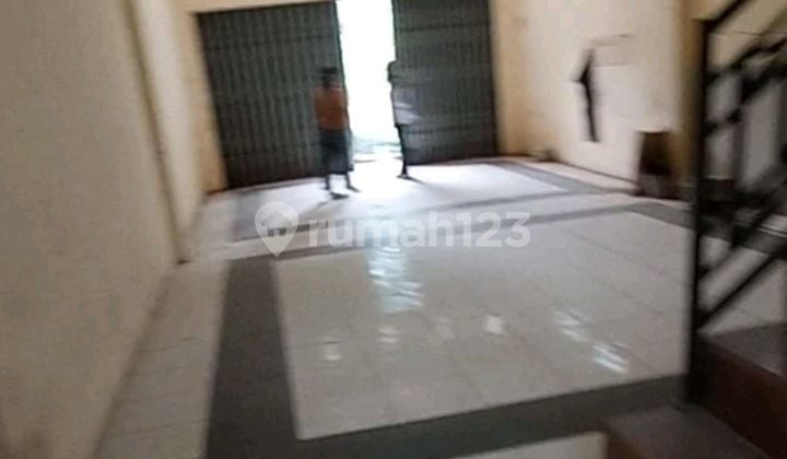 Ruko 2 Lantai Disewakan dengan Harga Terjangkau dan Boleh Nego