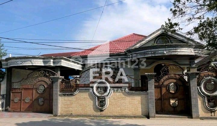 Rumah 1 Lantai Siap Huni Dan Luas Banget Ukuran Tanahnya , Cocok Banget Untuk Keluarga Besar