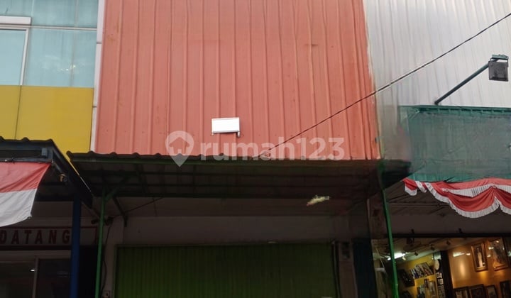 Di Sewakan Ruko 3,5 Lantai Di Jalan Raya Bogor Parkiran Luas