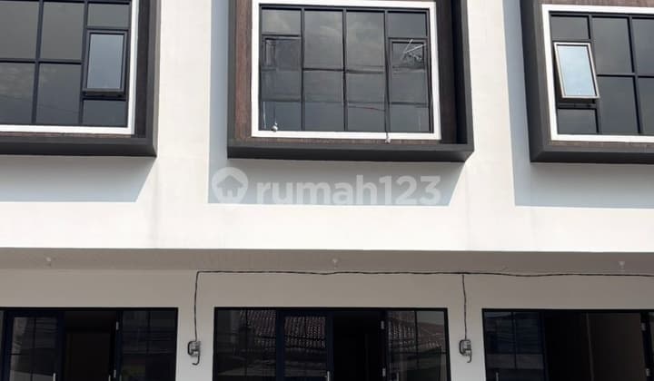 Rental Shop House Adjoining 2 Floors Leuwinangung Tapos Depok