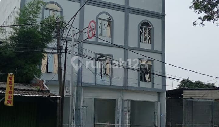 Ruko Gandeng Sewa 3 Lantai Parkir Luas Lokasi Sangat Strategis