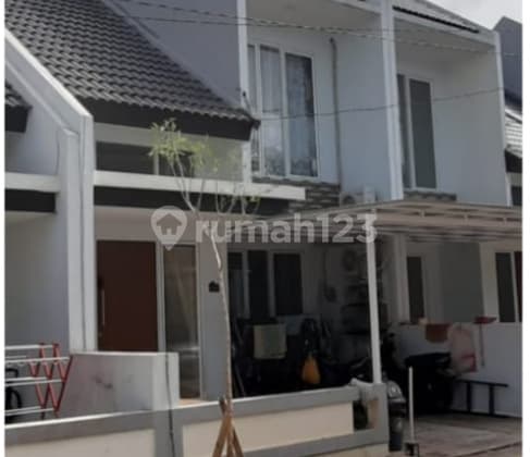 Rumah Di Jual Di, Sawangan Depok Jawa Barat.