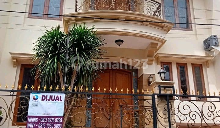 Di Jual Rumah Mewah 3 Lantai, Siap Huni Rawamangun