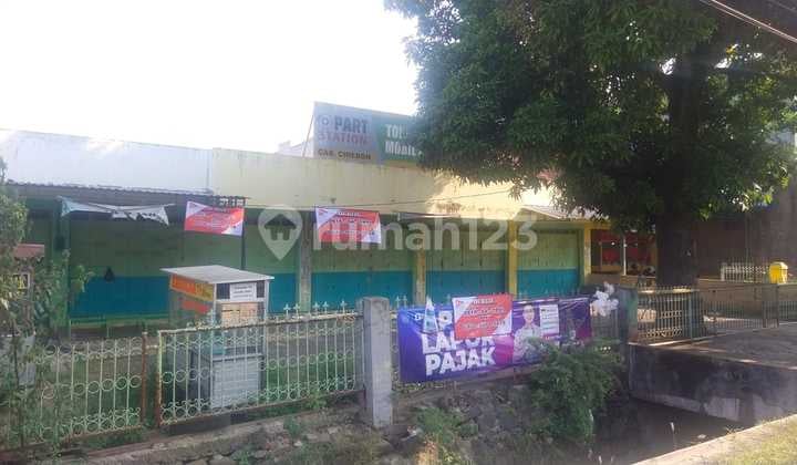 ruko pusat kota Cirebon jalan Tuparev, harga nego
