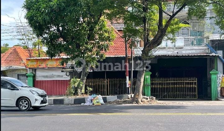 Dijual/ Disewa Rumah Usaha di Nol Jalan Raya Jakarta, Surabaya