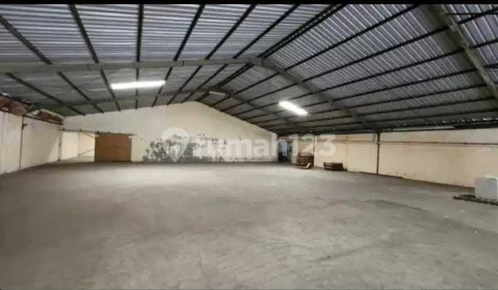 For Rent: Margomulyo Indah Warehouse, Main Road Utamarow