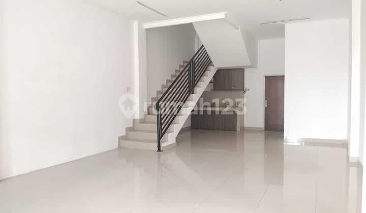 Disewa Ruko 3 Lantai Jl. Evakuasi ~ Kota Cirebon