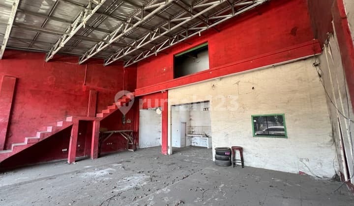 Dijual / Disewa Ruang Usaha Mainroad Jl. Samadikun ~ Kota Cirebon