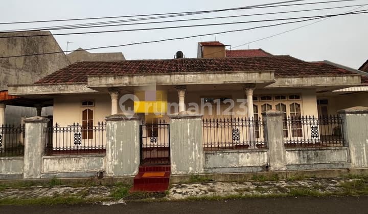 Dijual Rumah Luas Jl. Benda Barat ~ Tangsel