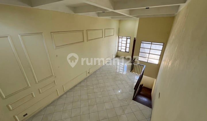 For Rent: 3-Story Shop House on Main Road Jl. Karanggetas, Cirebon