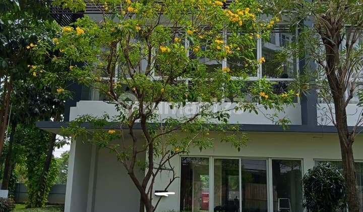 Townhouse Puri Mansion 3lantai Semi Furnsihed