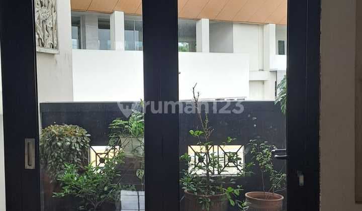 Dijual Rumah + Kost lokasi strategi Bintaro Sektor 5