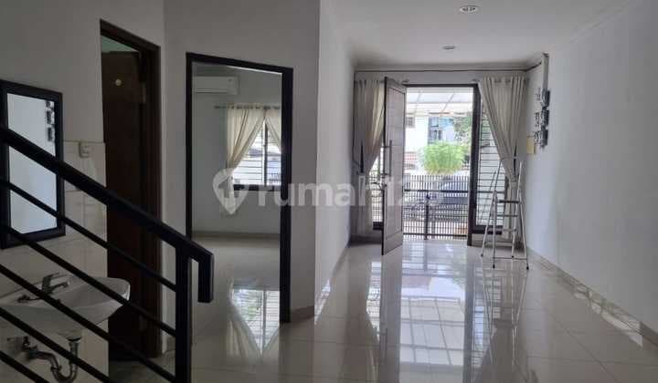 Disewa Murah Rumah 6X20 di Kelapa Gading Baru Bangun 3 Lantai