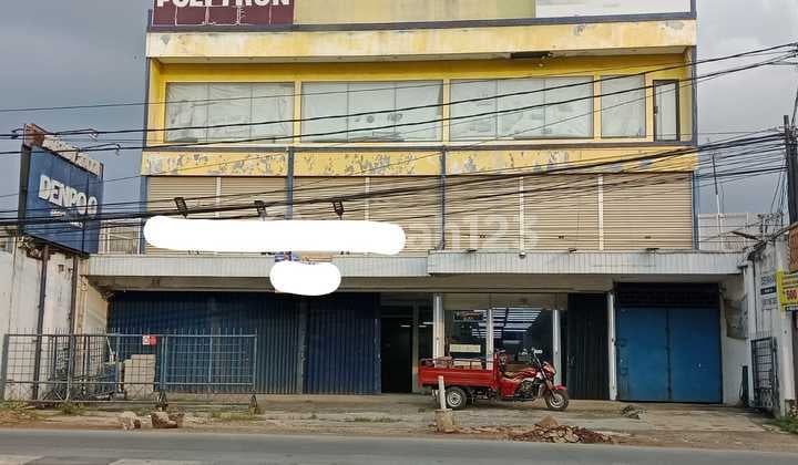 Disewakan Gedung Komersial 3 Lantai Siap Pakai Hadap Jln Raya Cikarang Lokasi Bagus
