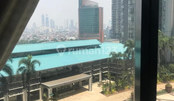 Dijual Apt 2+1 Taman Anggrek di Grogol Furnished