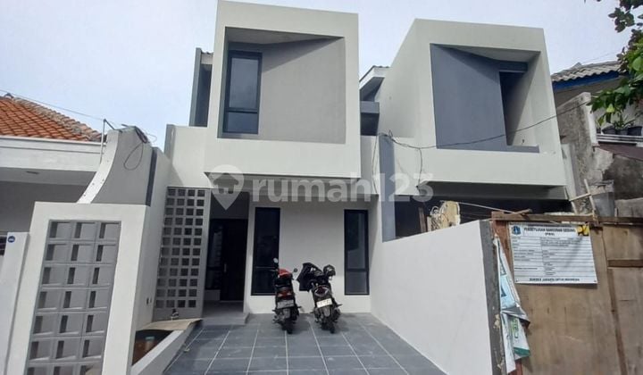 Dijual Rumah Baru Bangun 80M2 di Graha Kayu Putih