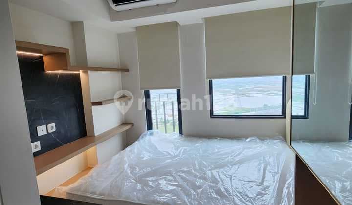 Translate to English: Fast Sale Osaka Riverview Studio Apartment at Pik2 Furnished