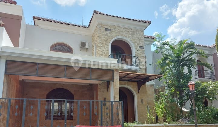 Rumah Lingkungan Elit Ringroad Utara Pakuwon Mall Sleman