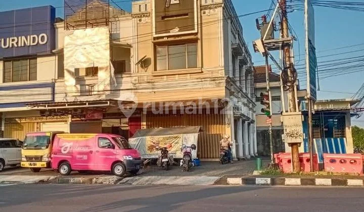 Ruko 2 Lantai Malioboro Tugu Pusat Kota Yogyakarta
