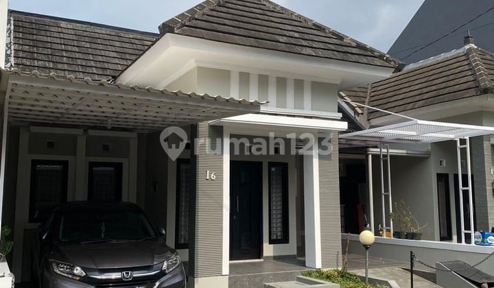 Rumah Strategis Dekat Ugm Uii Jalan Damai Palagan Ngaglik