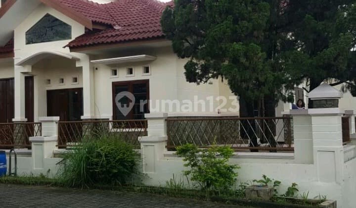 Rumah 2 Lantai Hook Banyumanik Duta Bukit Mas Cluster Strategis