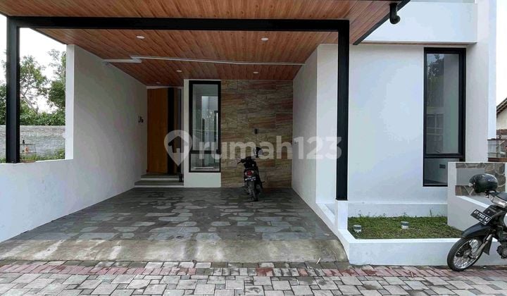 Rumah Bagus SHM Dekat Kampus Universitas Islam Indonesia di Jogja