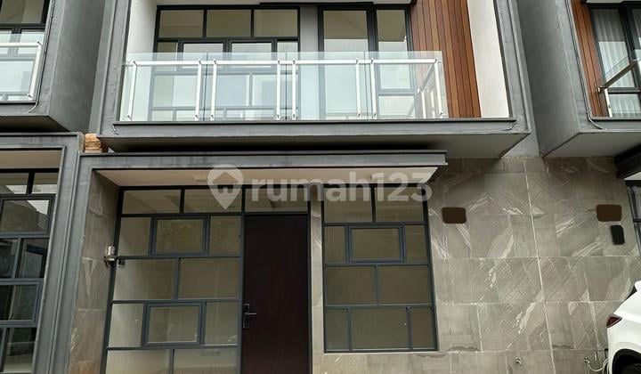 Rumah Siap Huni 2 Lantai Di Golden Cikeas Cibubur