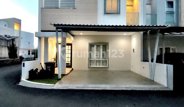 Rumah Hook Siap Huni Di Lebak Bulus Jakarta Selatan