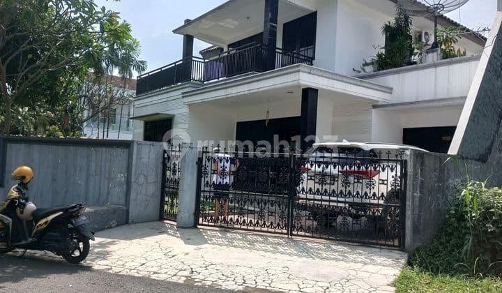 Rumah Strategis Posisi Hook Di Bukit Permai Cibubur Jakarta Timur