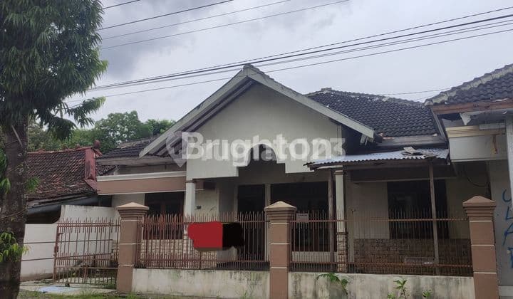 RUMAH PINGGIR JALAN UTAMA DI KARANGANYAR KOTA