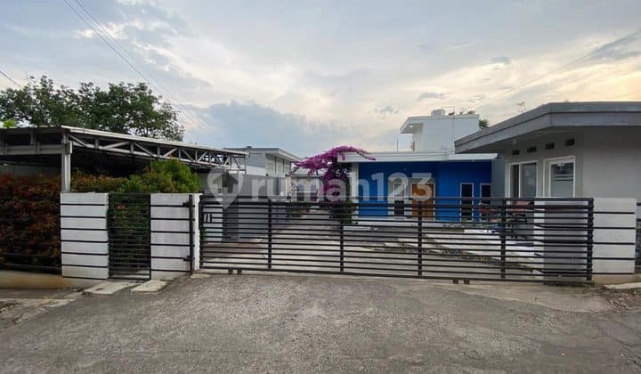 Dijual 2 rumah siap huni dekat dengan area wisata Tarogong Kaler