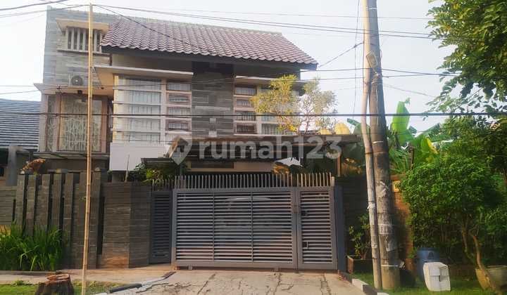 For Sale 2.5-Story House in Antapani, Bandung