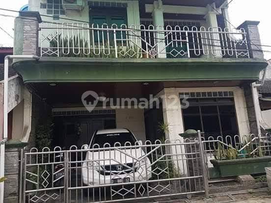 Dijual Rumah 2,5 Lantai Di Komplek Nata Endah