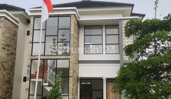 Dijual Rumah 2 Lantai Di Kapling Manoko Cikahuripan Lembang