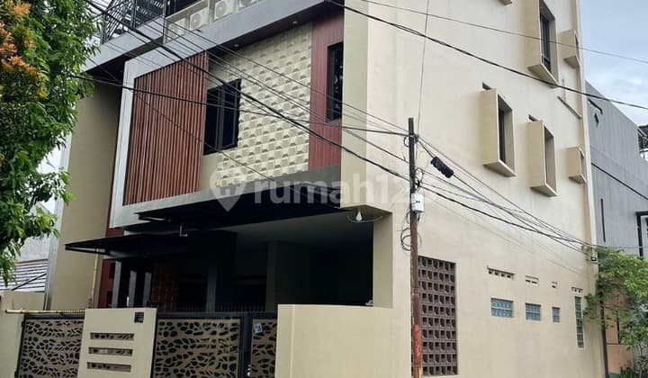 Rumah Baru Bergaya Minimalis Tropikal Modern