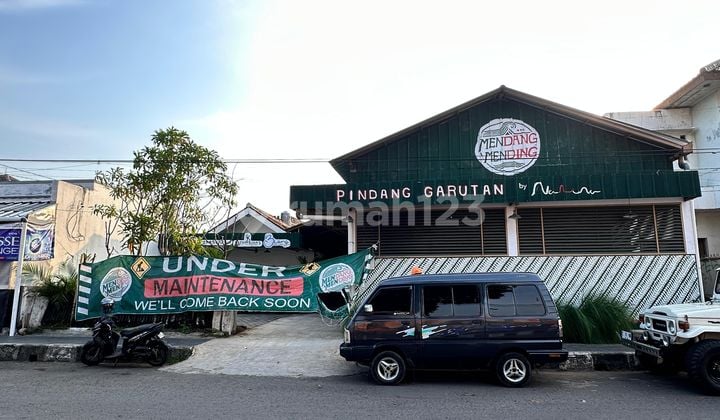 RUANG USAHA DI PUSAT KOTA GARUT Di Jl Bratayuda Garut