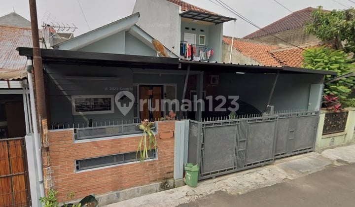 Turun Harga!!! Dijual Rumah 1,5 Lantai di Banjarsari Antapani