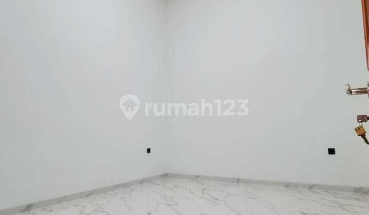 Manyar Rejo Mewah Bangunan Mewah Bagus Poll