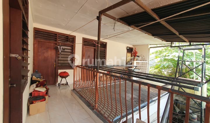 Rumah Siap Huni Lokasi Strategis di Grogol