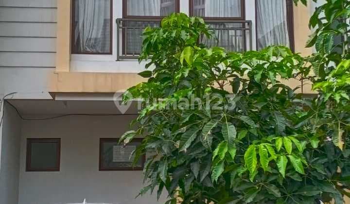 Dijual/Disewakan Rumah Malibu Village Semi Furnished