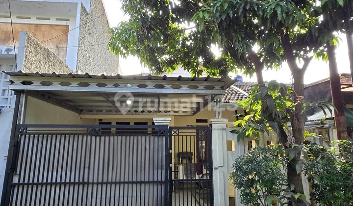 Dijual CEPAT, Rumah Full Furnish Cimekar Bandung Dekat Summarecon