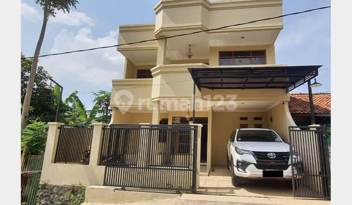 Rumah 2 Lantai Siap Huni di Komplek Puskopad, View Gunung Asri!